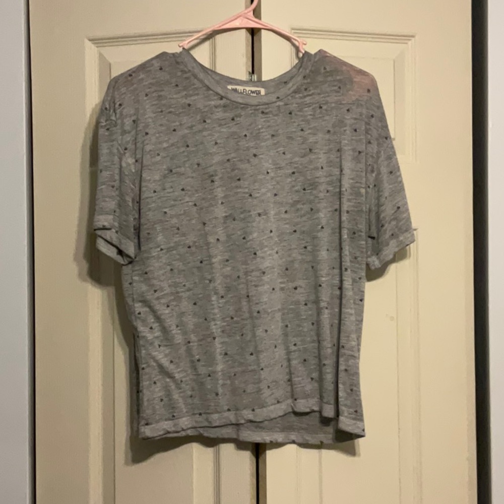 Grey shirt with tiny black hearts